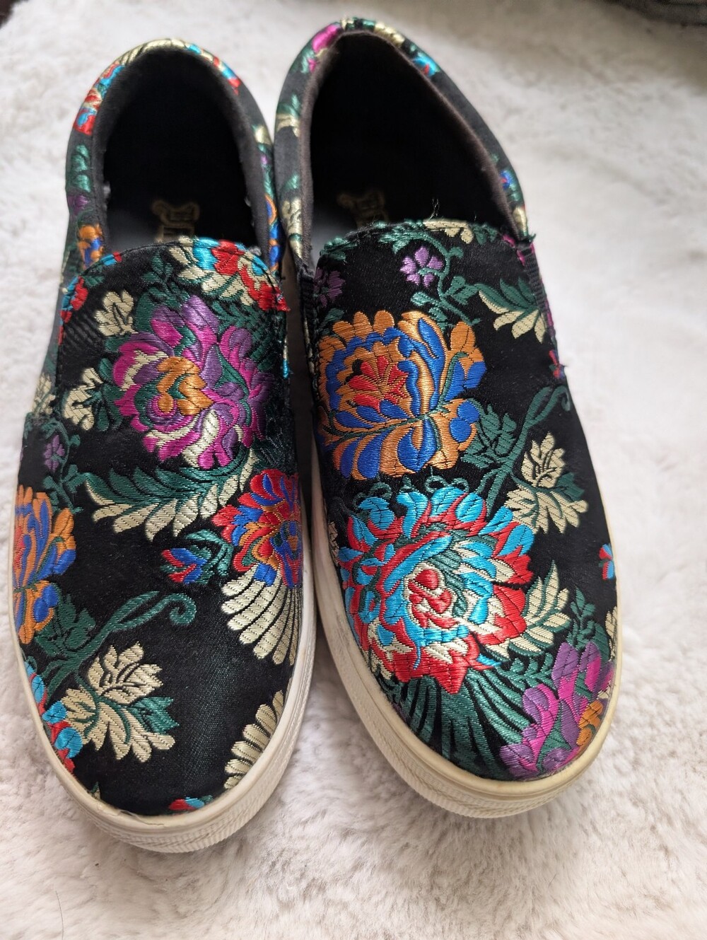 Floral Embroidered Slip-On Sneakers - Black Base